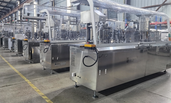 PLC Kontrol Otomatik Islak Peçete Makinesi CE Belgelendirme Güç Tasarrufu