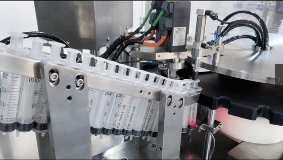 Otomatik Sıvı Tuşlama Luer Lock Ön Doldurulmuş Aseptik Plastik Şırınga Doldurma Makinesi