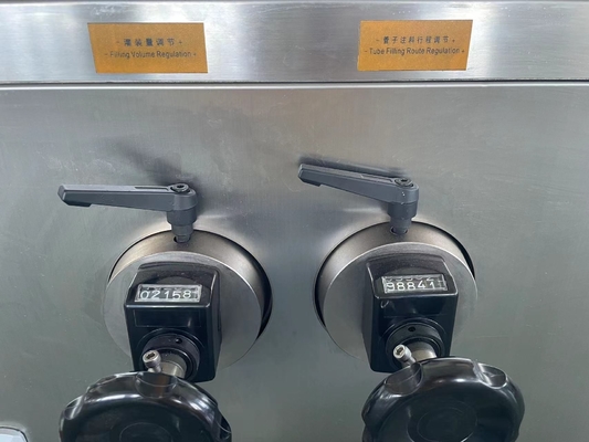 5-250ml için PLC Tam Doldurma Doldurma ve Sıcak Doldurma Makinesini Doldurma ve Doldurma