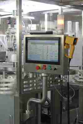 Farmasötik sıvı hiyaluronik asit enjeksiyon dolgu makinesi kartuş otomatik şırınga dolgu makinesi