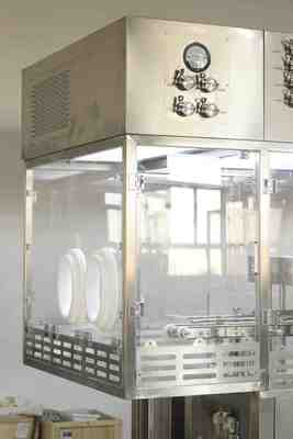 Farmasötik sıvı hiyaluronik asit enjeksiyon dolgu makinesi kartuş otomatik şırınga dolgu makinesi