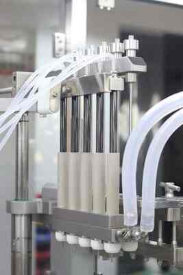 High Precision Pre-Filled Syringe Filling and Stoppering Machine Cartridge Filling Machine for Pharmaceutical Applications