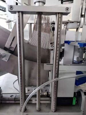 Kozmetik İçin Profesyonel Dikey Döner Kutu Paketleme Makinesi