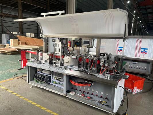 Yüksek Hızlı Tek Poşet Islak Mendil Paketleme Makinesi Dört Taraflı Sızdırmazlık Alkol Hazırlama Pedi Paketleme Makinesi